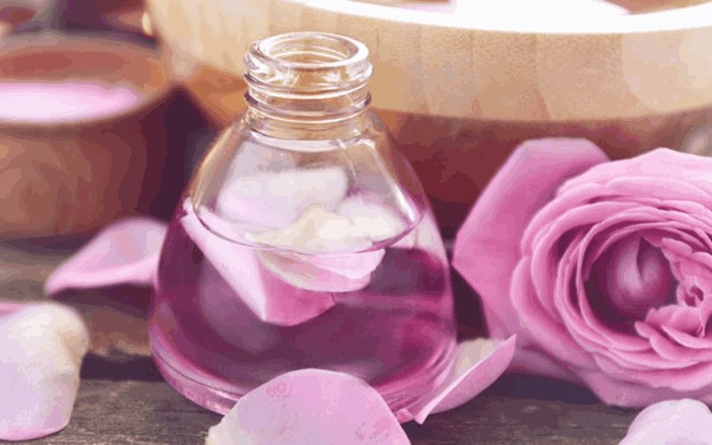 Benefits of using Rose Face Water for your hair - Blue Nectar Ayurved